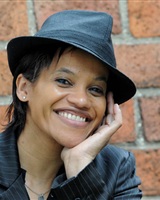 Nathalie Rhea