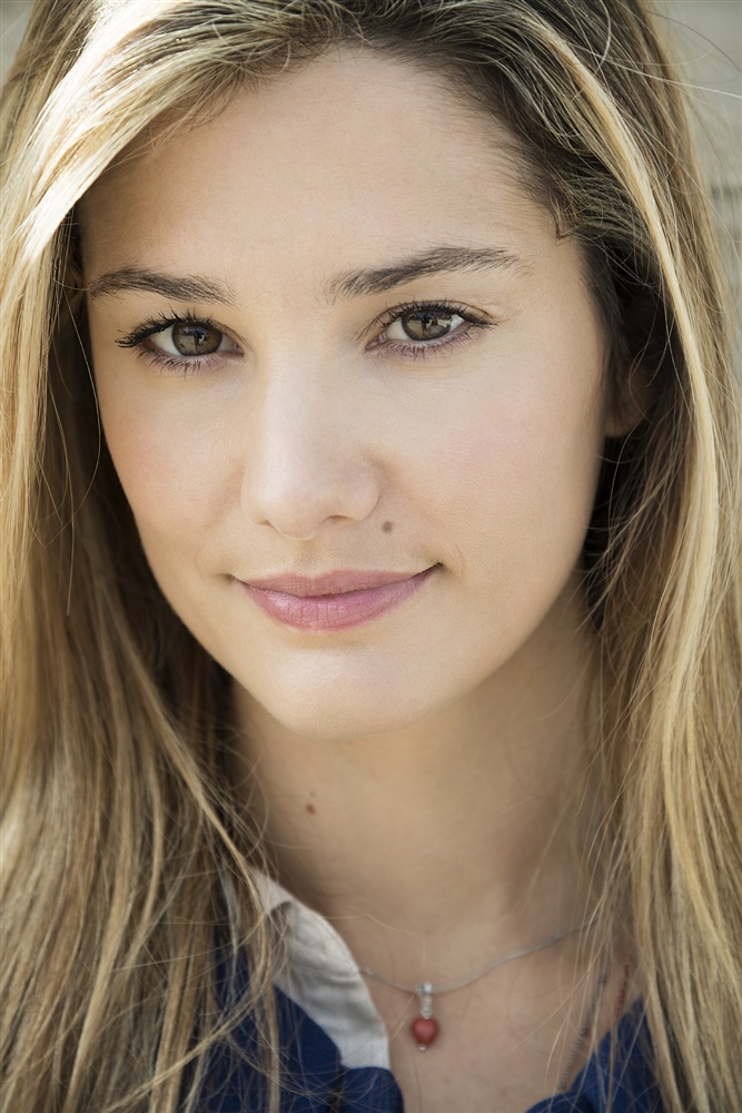Jane The Virgin Saison 1 Alice Pol- Fiche Artiste - Artiste interprète - AgencesArtistiques.com