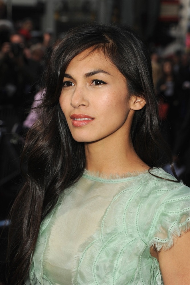 Elodie YUNG- Fiche Artiste - Artiste interprète - AgencesArtistiques