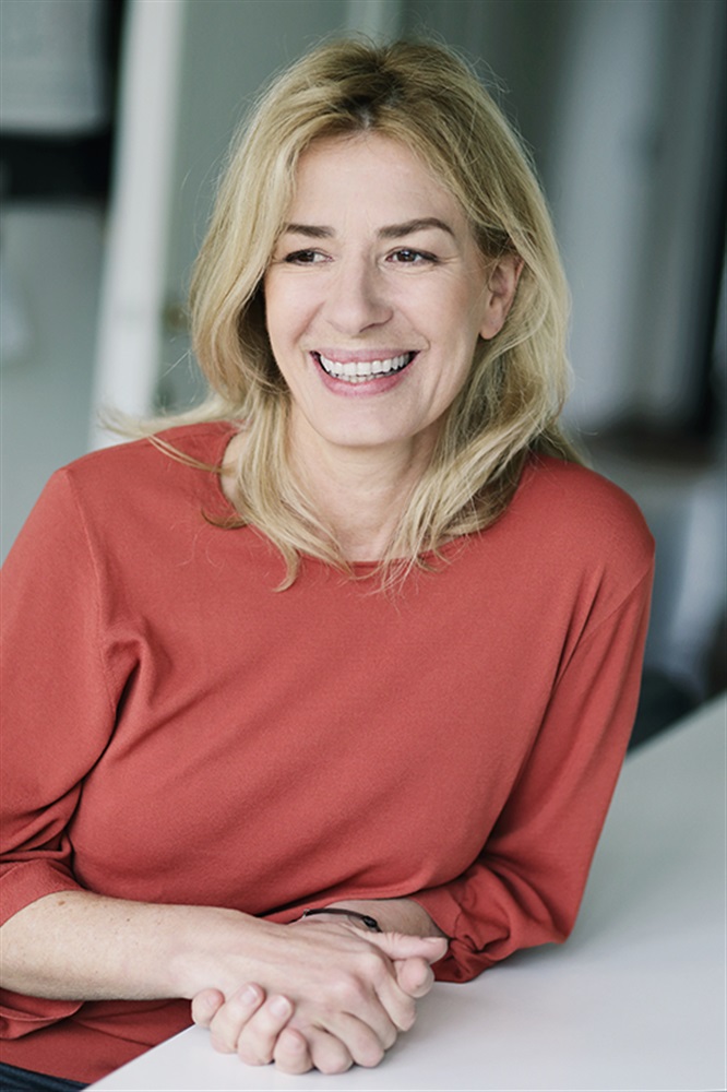 Hélène DE SAINTPÈRE Fiche Artiste Artiste interprète la Hélène DE SAINTPÈRE Fiche Artiste Artiste interprète la