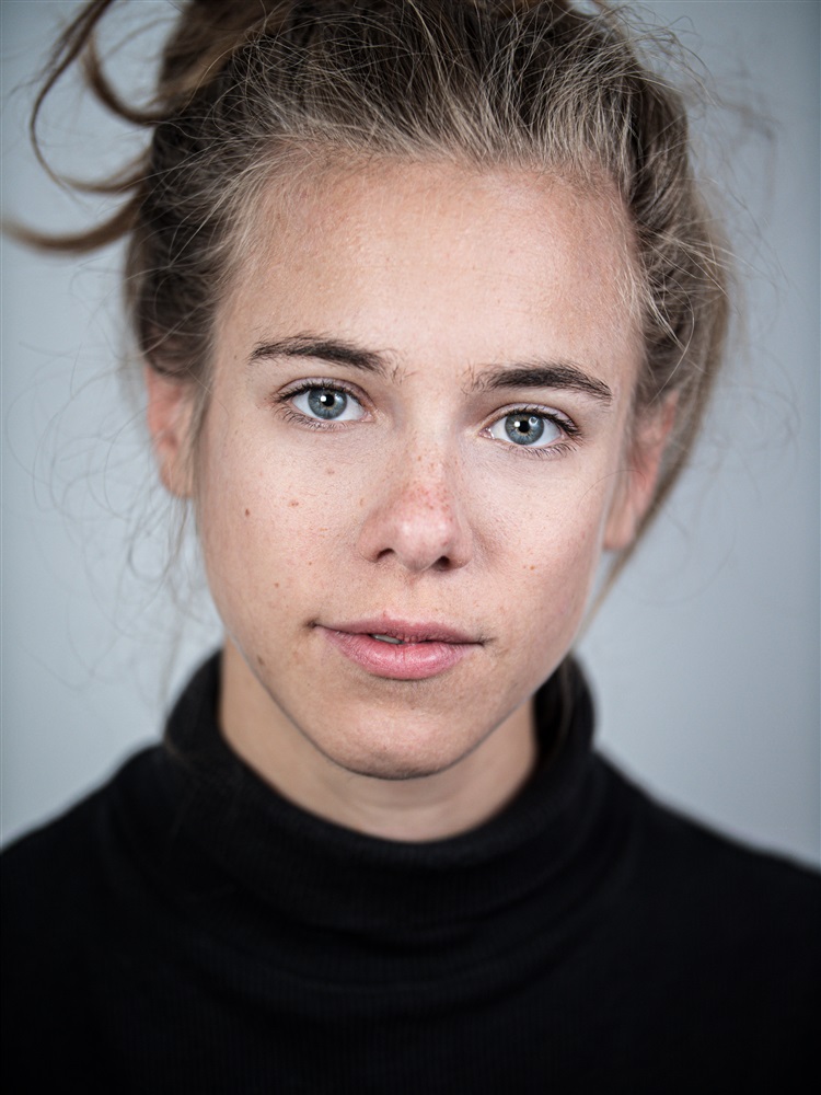 margot lourdet- Artist Profil - Actor,Model,Voiceover