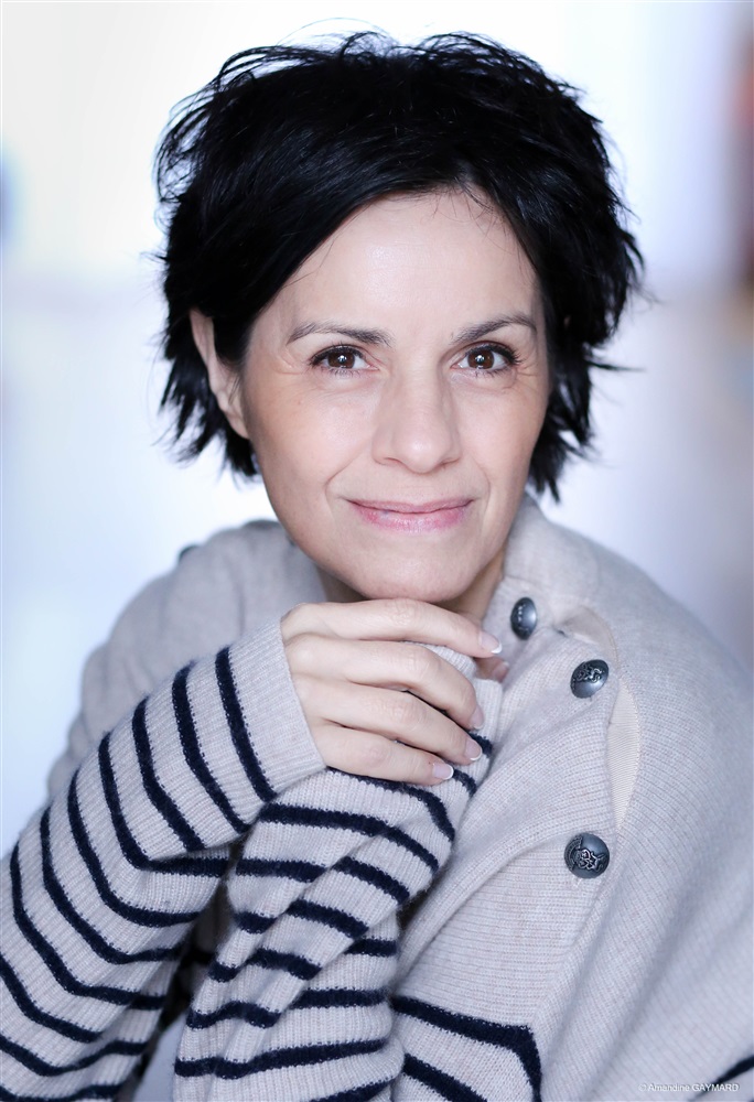Helene Bizot Role Dans Un Si Grand Soleil