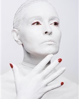 WHITE (© Gérard Berr)