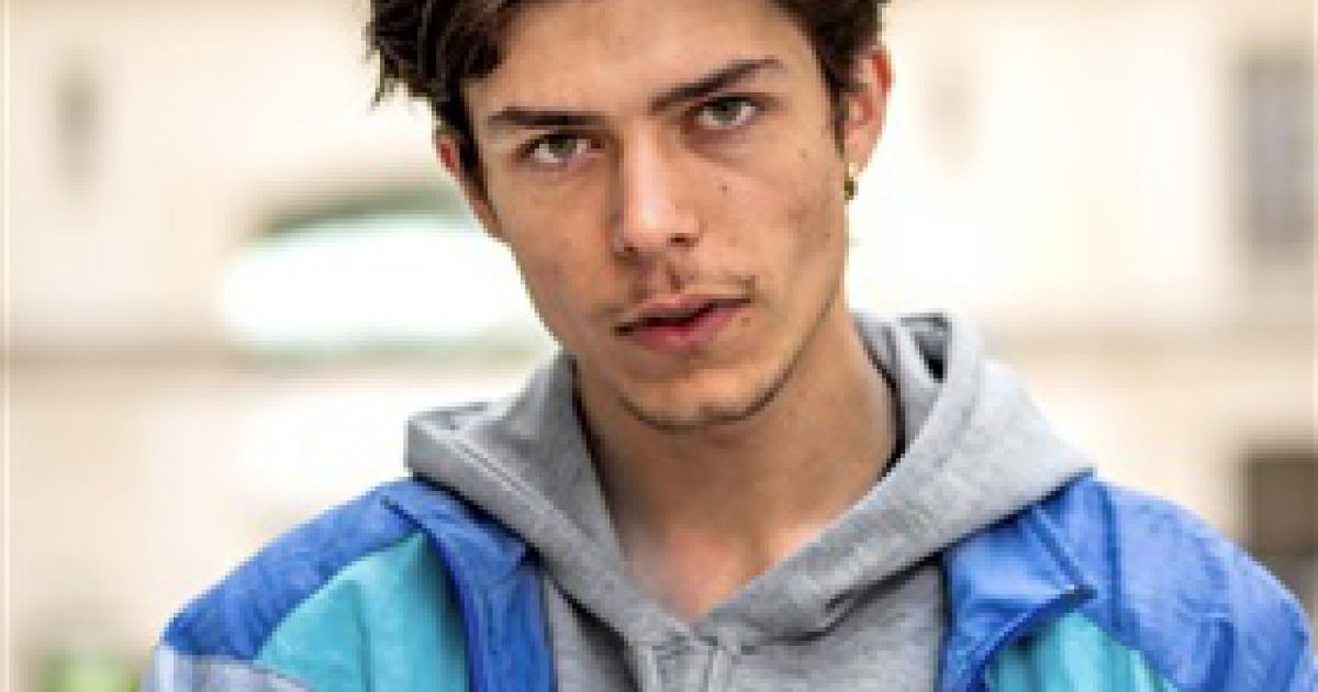 Les 7 Vies De Léa Netflix Acteur Léo MAZO- Fiche Artiste - Artiste interprète - AgencesArtistiques.com