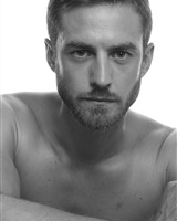 THEAU COURTES© Kris Logan ALIAS TALENTS