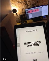 A mysterious gentleman 