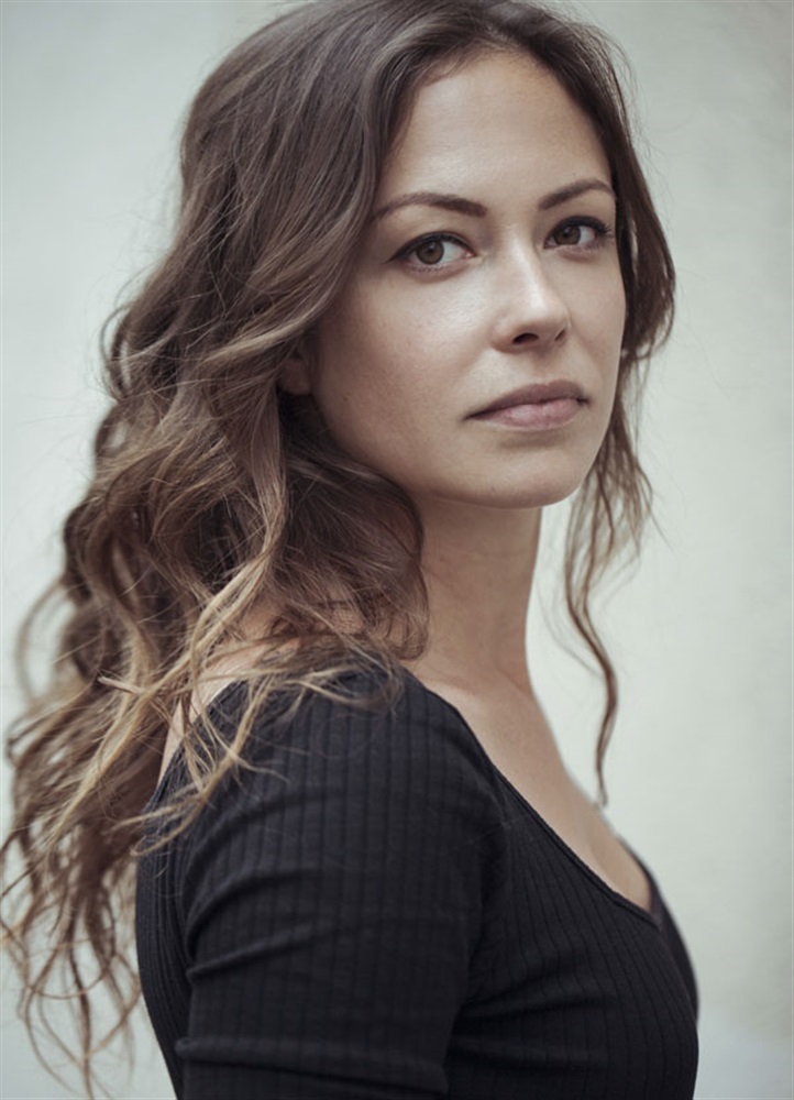 Dounia Coesens Artist Profil Actor AgencesArtistiques La 