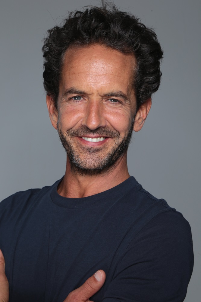 Paul Rias- Fiche Artiste - Artiste interprète - AgencesArtistiques.com ...
