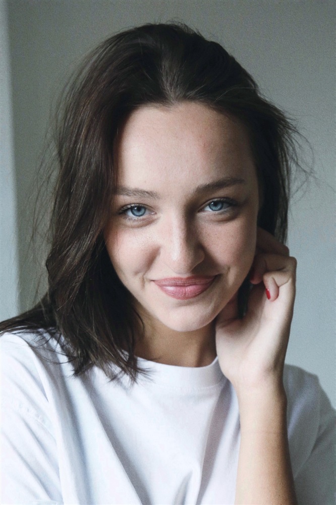 LUDMILLA MAKOWSKI Fiche Artiste Artiste interprète