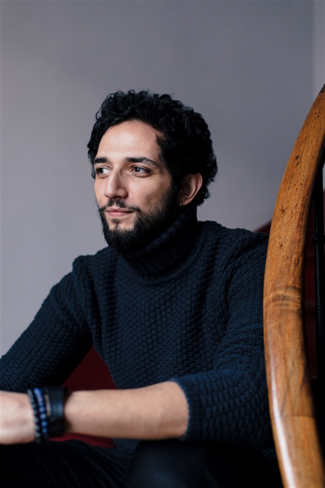 Omar Mebrouk Fiche Artiste Artiste interprète AgencesArtistiques