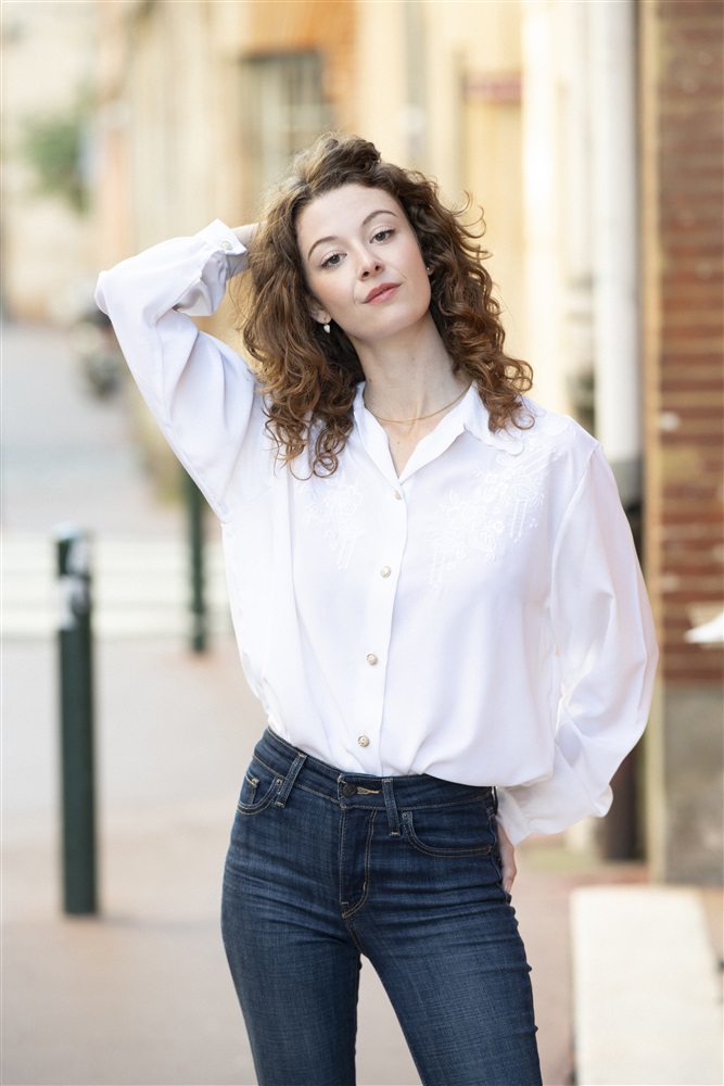 Vanille Barres- Fiche Artiste - Artiste interprète - AgencesArtistiques