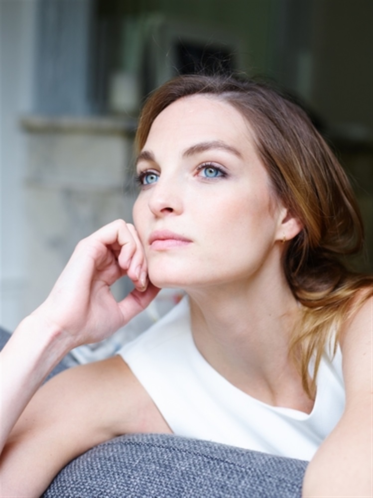 Adèle Simphal Fiche Artiste Artiste interprète AgencesArtistiques