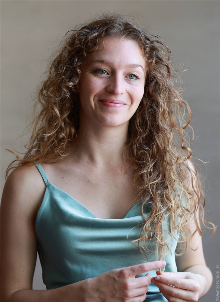 lara-pegliasco-fiche-artiste-artiste-interpr-te-chanteuse-danseuse