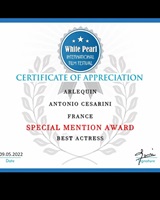 BEST ACTRESS ARLEQUIN 