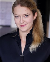 Natalia Pujszo<br />Anne d