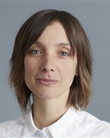 Portrait cheveux détachés (Hadrien Brunner)