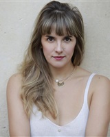 LAURÈNE THOMAS 
Natacha Lamblin