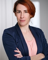 (&copy; Kriss Logan)