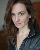 portrait<br />Nathalie Mazeéas