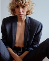 MELODIE MOLINARO 
© Jeanne Grunenberger