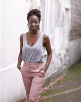 Mariame légère pied<br />Julie Reggiani