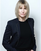 Studio portrait 2026<br />&copy; Valeria Pacella