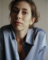 &copy; Victoria Vinas