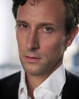 ADRIEN MALVOISIN  
© Mike Nguyen