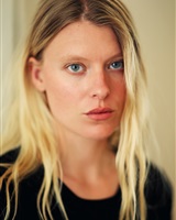PORTRAIT 
© Suzanne Rault-Balet
