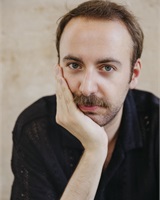 &copy; Nadezhda Makarova