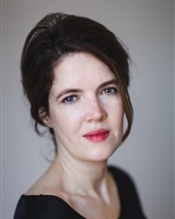 Lucie LV chignon<br />India Lange