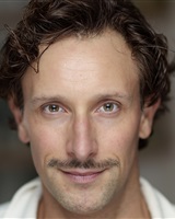 Adrien MALVOISIN portrait<br />Julie REGGIANI