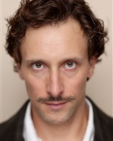 Adrien MALVOISIN portrait<br />Julie REGGIANI