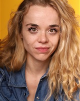 julia beauquesne<br />anne d