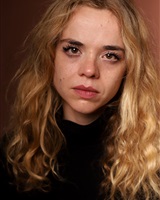 julia beauquesne <br />anne d