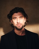 JULIEN PASCHAL 
© MARC SIRISI