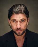 JULIEN PASCHAL 
© MARC SIRISI