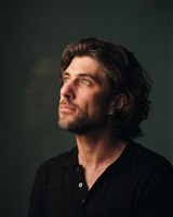 JULIEN PASCHAL 
© MARC SIRISI