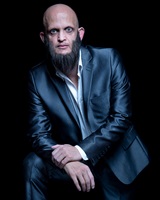 Jey Code Face1<br />© Elie Mage