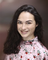 Anaïs SPINELLI-HERRY sourire2<br />Julie Reggiani