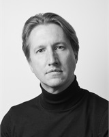 Vincent ACHERITEGUY col roulé - plan poitrine 700<br />&copy; Thibault Demorat