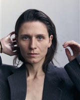 Héloïse Mathubert Portrait 10 (© Arthur Beaudoire)