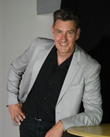 Costume 7<br />Stéhane Cambon