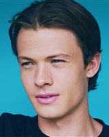 portrait 2025 
&copy; Lisa Roze