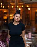 ophea_ja_portrait3<br />Daniela Ursan