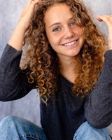 portrait 2025 
&copy; Marie de Chesse