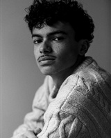 Chase Warnery 
&copy; Guillaume Plas