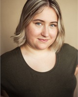 Photo portrait Noémie Giust<br />&copy; Liza Miri