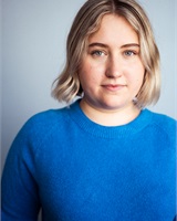 Photo portrait Noémie Giust<br />&copy; Liza Miri