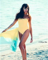 Perrine Lazaroo pied en maillot<br />Elisa Sto